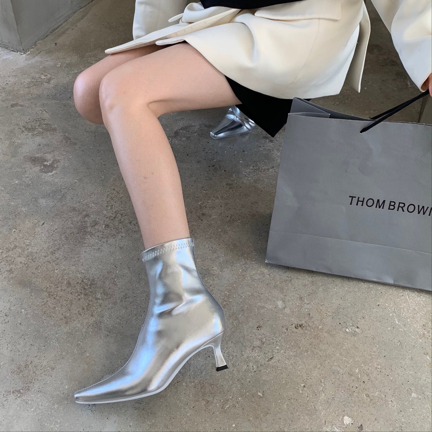 מגף עקב מטאלי- אדיאלה