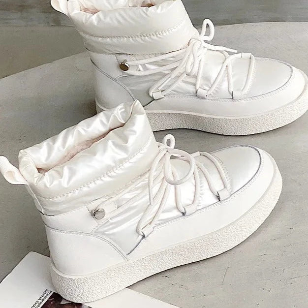 מגפון שלג בשילוב עור אמיתי- קאמליה