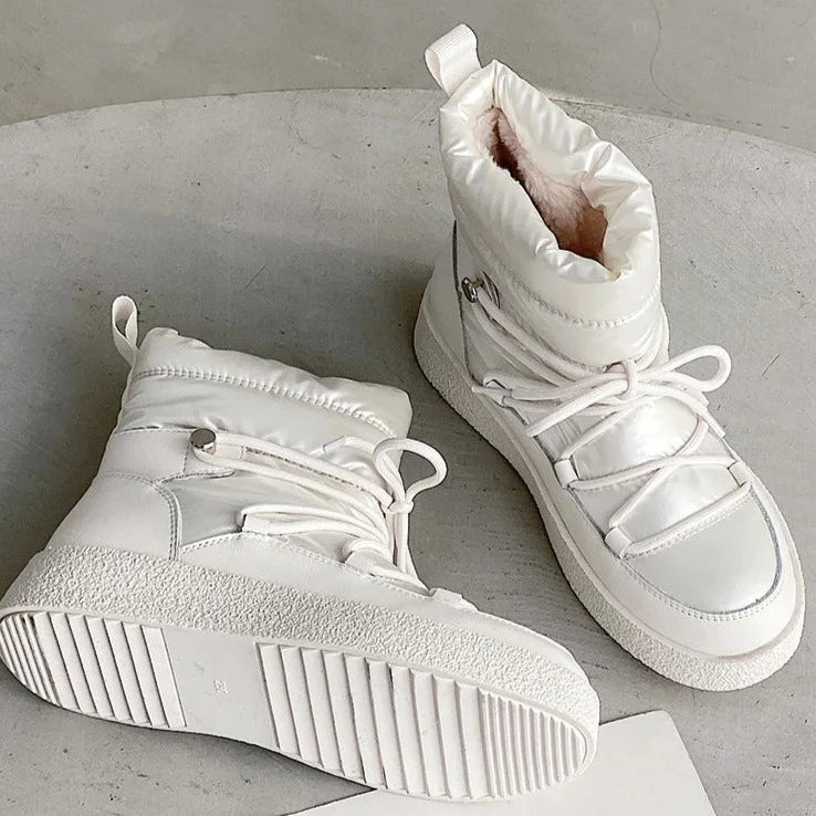 מגפון שלג בשילוב עור אמיתי- קאמליה