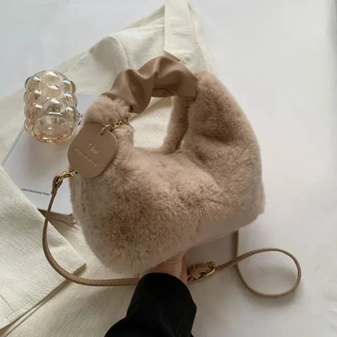 תיק צד פרוותי- אמה