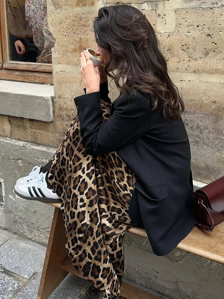 חצאית מנומרת דניאלה