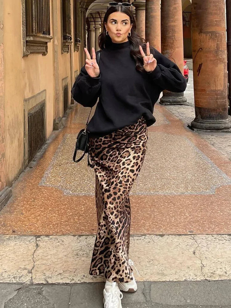 חצאית מנומרת דניאלה